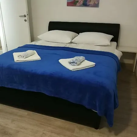 Appartement Apartma Salon Lesce (Upper Carniola)